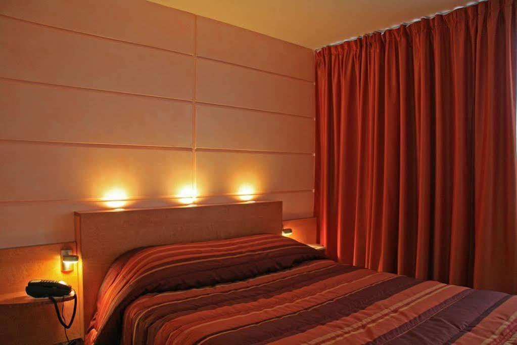 Hotel Du Parc Nantes Ouest Orvault Exterior photo